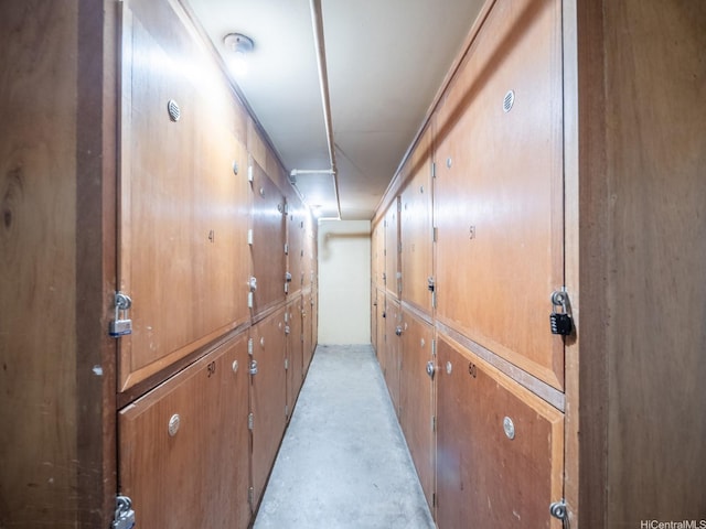 710 Lunalilo St Unit 402, Honolulu, HI 96813 - hall featuring unfinished concrete flooring