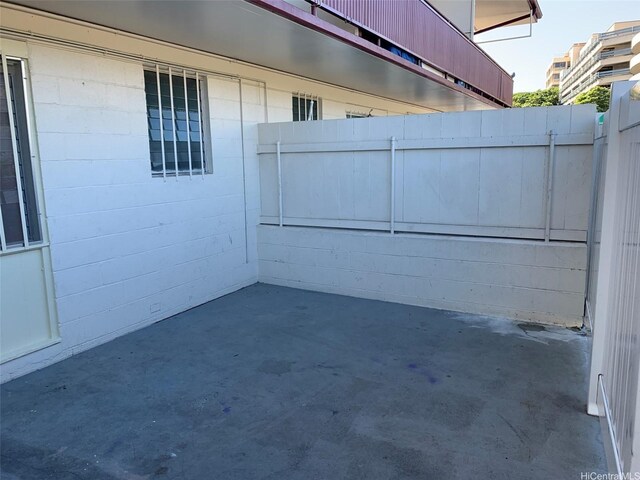 1408 Lusitana St, Honolulu, HI 96813 - view of patio / terrace