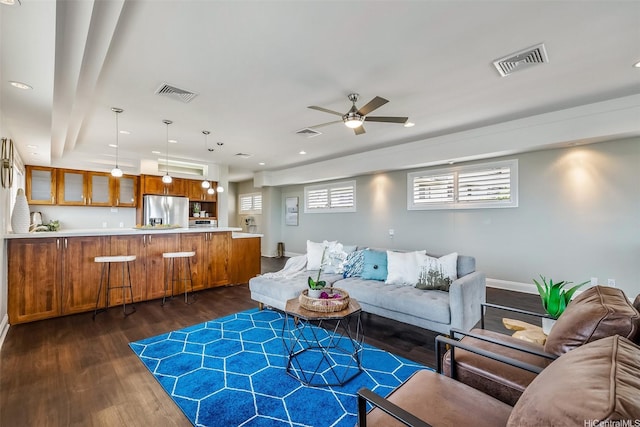 1011-L Alewa Dr, Honolulu, HI 96817 - living area featuring dark wood-style floors, ceiling fan, and recessed lighting