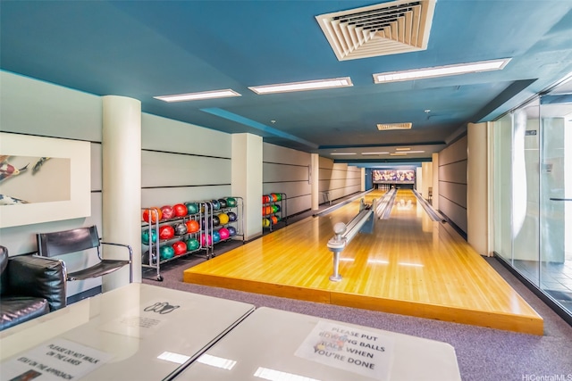 1212 Nuuanu Ave Unit 2509, Honolulu, HI 96817 - game room with a bowling alley