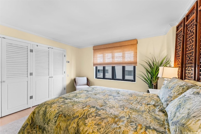 2893 Kalakaua Ave Unit 3, Honolulu, HI 96815 - bedroom featuring crown molding and wood finished floors