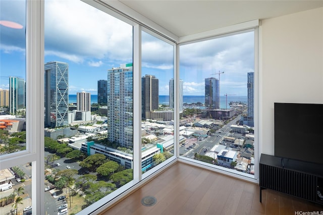 888 Kapiolani Blvd Unit 2703, Honolulu, HI 96813 - view of unfurnished sunroom