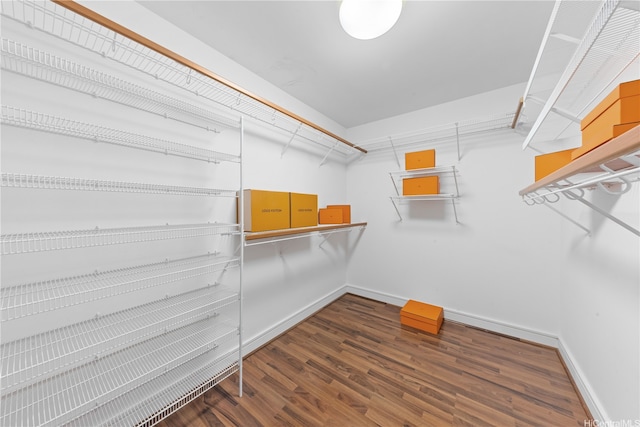 1288 Ala Moana Blvd Unit 21A, Honolulu, HI 96814 - walk in closet featuring wood finished floors