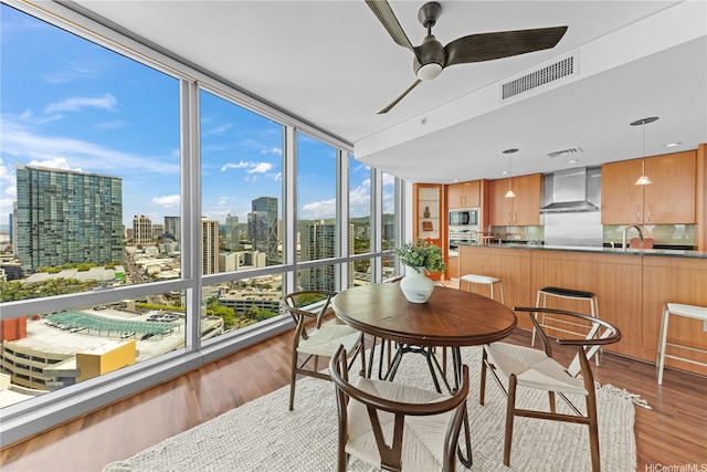 1288 Ala Moana Blvd Unit 21A, Honolulu, HI 96814 - sunroom featuring a view of skyline