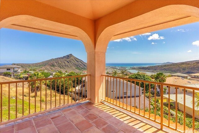 1062 Hoa St, Honolulu, HI 96825 - balcony with a mountain view