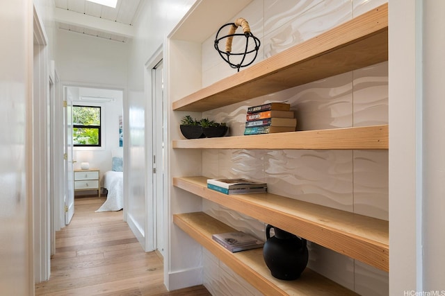 114 Kaelepulu Dr, Kailua, HI 96734 - hallway with wood finished floors