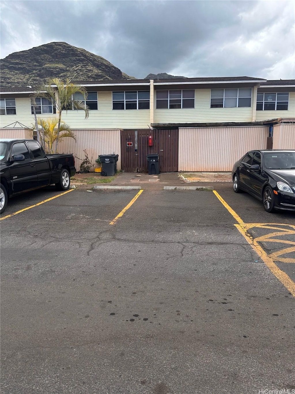 85-173 Ala Akau St Unit A, Waianae, HI 96792 - uncovered parking lot featuring a mountain view