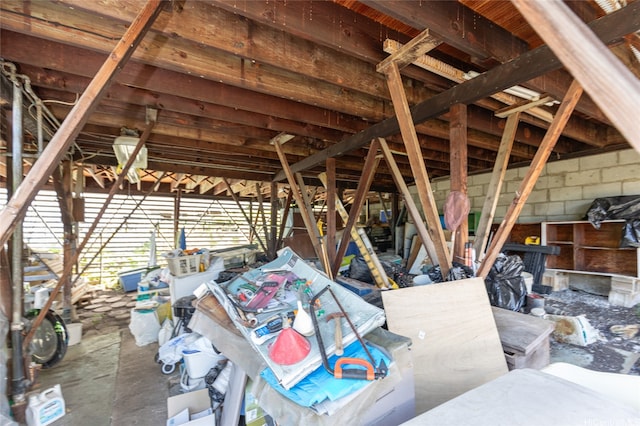 1968 10th Ave, Honolulu, HI 96816 - interior space with unfinished concrete floors