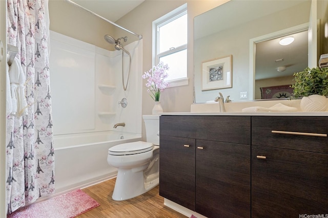 91-1159 Kamakana St Unit 818, Ewa Beach, HI 96706 - bathroom with vanity, wood finished floors, and shower / tub combo with curtain