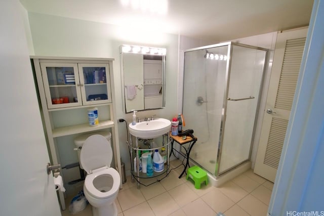 1296 Kapiolani Blvd Unit Ii3302, Honolulu, HI 96814 - bathroom with a shower stall and tile patterned floors