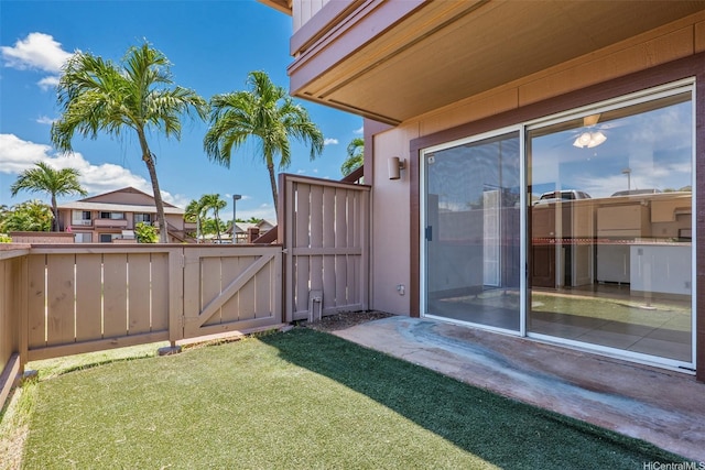 91-1199 Mikohu St Unit 39D, Ewa Beach, HI 96706 - view of yard with a gate
