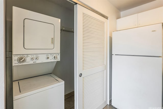91-1199 Mikohu St Unit 39D, Ewa Beach, HI 96706 - laundry area with estacked washer and dryer
