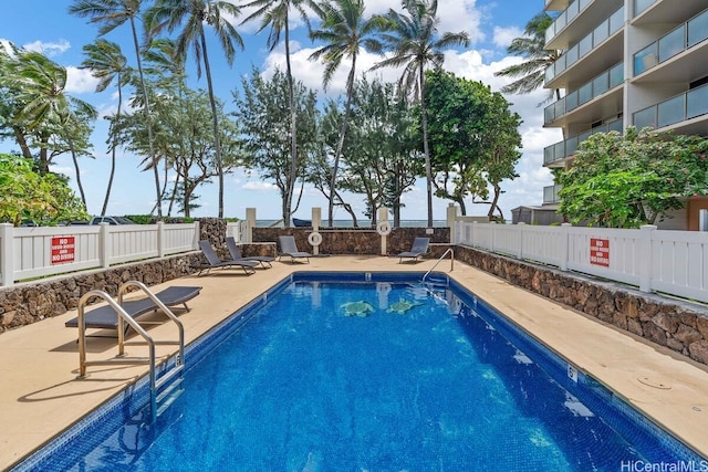53-549 Kamehameha Hwy Unit 402, Hauula, HI 96717 - community pool with a patio area