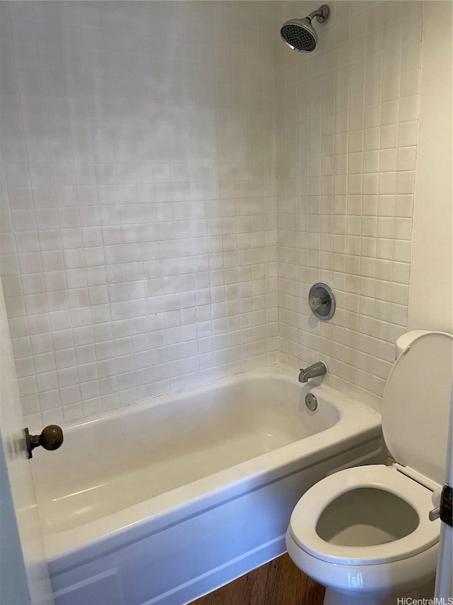 930 Kaheka St Unit 1703, Honolulu, HI 96814 - bathroom with toilet and shower / washtub combination
