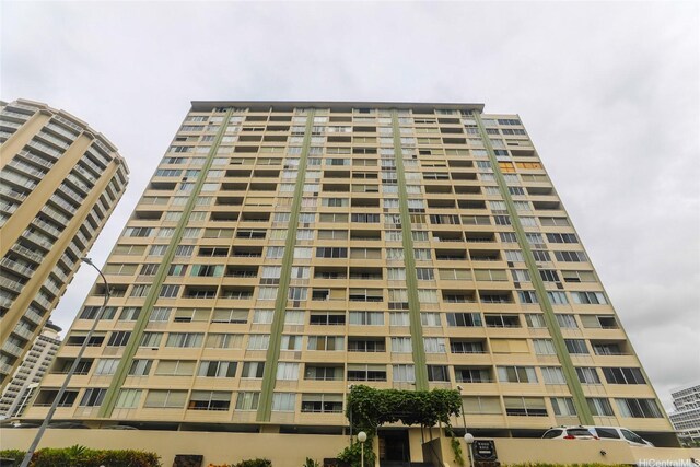 780 Amana St Unit 205, Honolulu, HI 96814 - photo 25
