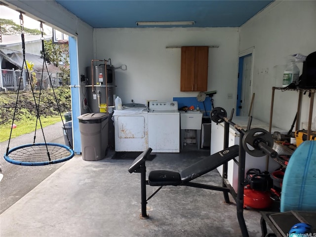 14-808 Crystal Cir, Pahoa, HI 96778 - exercise area with washer and dryer and a sink