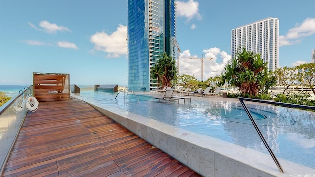 1108 Auahi St Unit 3201, Honolulu, HI 96814 - view of pool