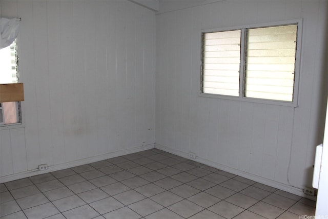 45-610 Kipawale Pl, Kaneohe, HI 96744 - unfurnished room featuring baseboards and light tile patterned floors