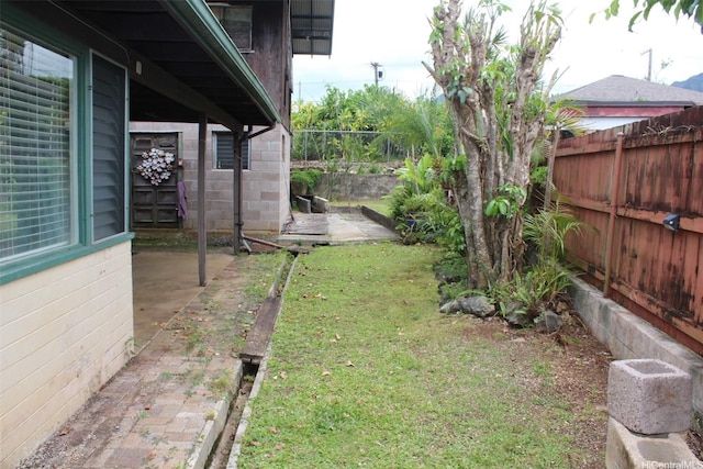 45-610 Kipawale Pl, Kaneohe, HI 96744 - fenced backyard featuring a patio