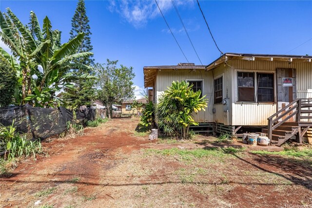 1328 Aheahe Ave, Wahiawa, HI 96786 - view of side of property