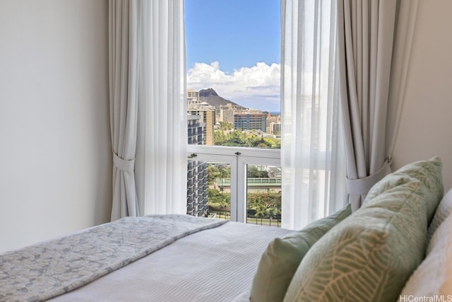 469 Ena Rd Unit 2004, Honolulu, HI 96815 - bedroom with a view of city