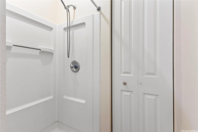 58-292 Kamehameha Hwy, Haleiwa, HI 96712 - bathroom view of a closet and a stall shower