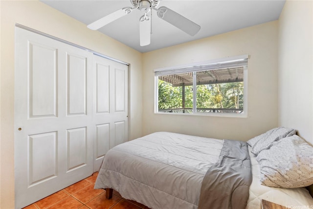 58-292 Kamehameha Hwy, Haleiwa, HI 96712 - tiled bedroom featuring a closet and a ceiling fan