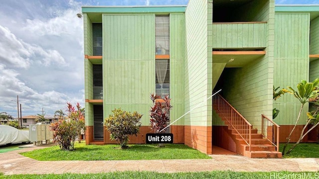1016 Ehoeho Ave Unit 208, Wahiawa, HI 96786 - view of building exterior featuring stairs