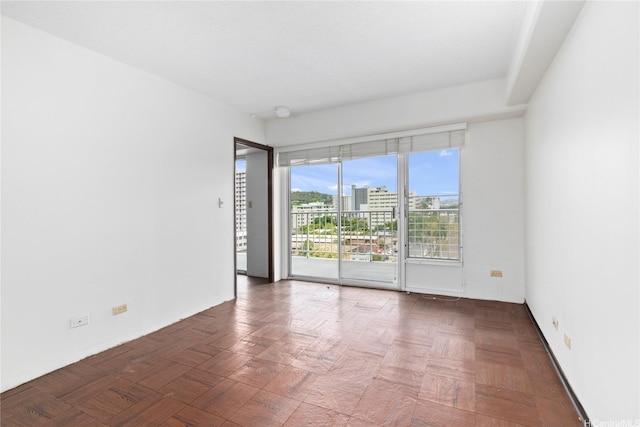 1333 Heulu St Unit 901, Honolulu, HI 96822 - unfurnished room featuring a city view