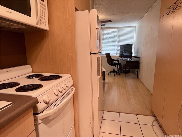2442 Tusitala St Unit 119, Honolulu, HI 96815 - photo 2