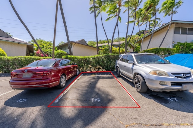 4130 Keanu St Unit 4, Honolulu, HI 96816 - view of uncovered parking lot