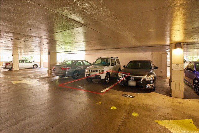 2345 Ala Wai Blvd Unit 2210, Honolulu, HI 96815 - view of parking deck