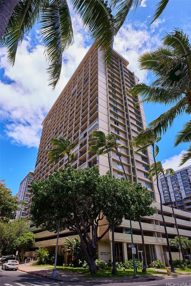2345 Ala Wai Blvd Unit 2210, Honolulu, HI 96815 - view of apartment building / complex