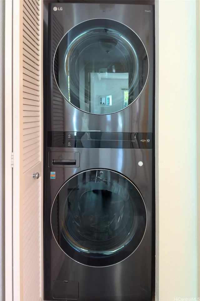 3009 Ala Makahala Pl Unit 214, Honolulu, HI 96818 - washroom with stacked washer / dryer