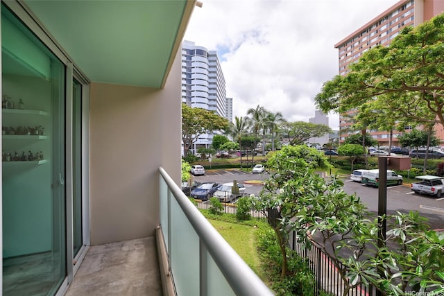 3009 Ala Makahala Pl Unit 214, Honolulu, HI 96818 - view of balcony