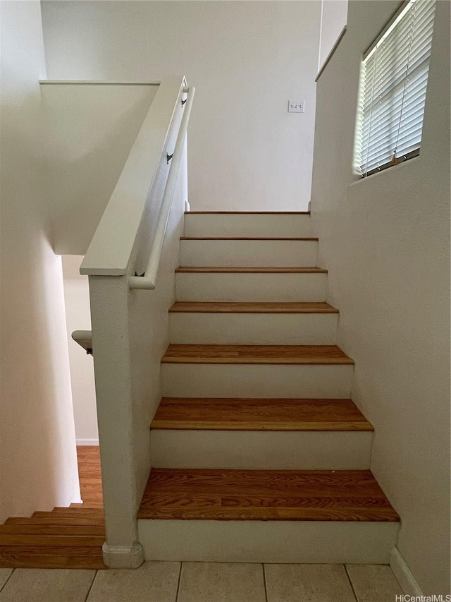 91-1088 Paaoloulu Way, Kapolei, HI 96707 - stairs with tile patterned flooring and baseboards