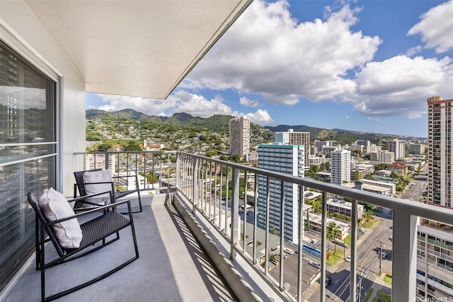 1111 Wilder Ave Pha, Pha, Honolulu, HI 96822 - balcony with a view of city and a mountain view