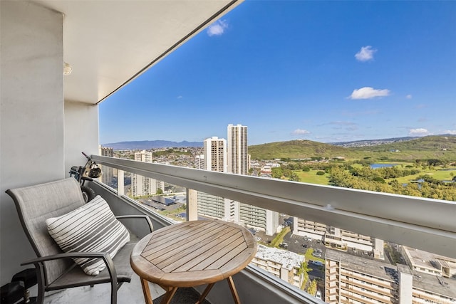 3045 Ala Napuaa Pl Unit 1803, Honolulu, HI 96818 - balcony with a mountain view and a city view