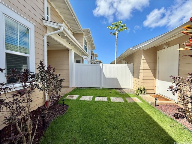91-2220 Kaiwawalo St Unit 11-1105, Ewa Beach, HI 96706 - view of yard