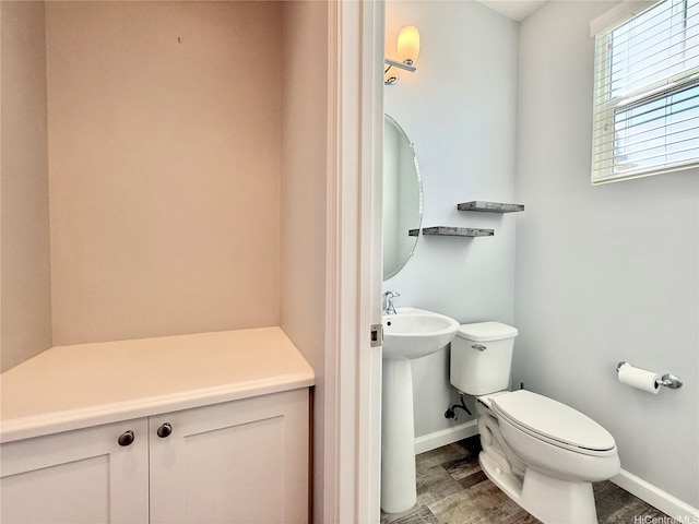 91-2220 Kaiwawalo St Unit 11-1105, Ewa Beach, HI 96706 - bathroom featuring toilet and baseboards