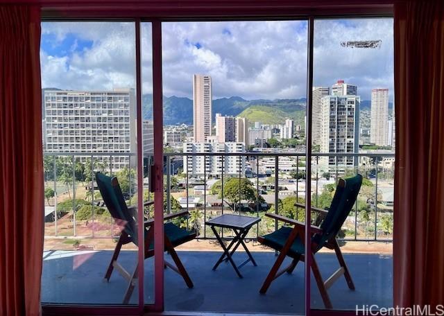 2115 Ala Wai Blvd Unit 4, Honolulu, HI 96815 - photo 6