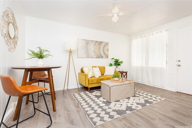 1808 Waiola St Unit 6, Honolulu, HI 96826 - sitting room with wood finished floors and ceiling fan