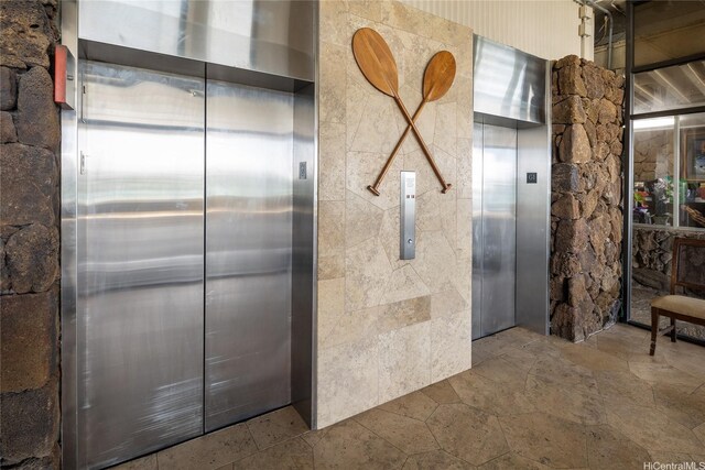 2877 Kalakaua Ave Unit 801/802, Honolulu, HI 96815 - view of community lobby