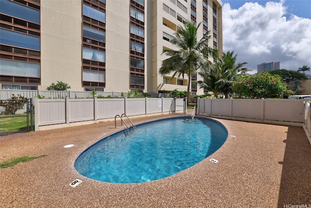 910 Ahana St Unit 508, Honolulu, HI 96814 - community pool with a patio