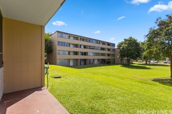 94-333 Hokuahiahi St Unit 103, Mililani, HI 96789 - surrounding community with a yard