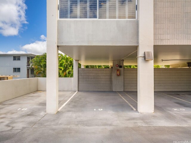 1545 Nehoa St Unit 101, Honolulu, HI 96822 - view of parking garage
