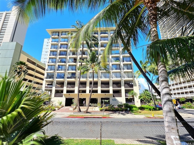440 Seaside Ave Unit 903, Honolulu, HI 96815 - photo 24