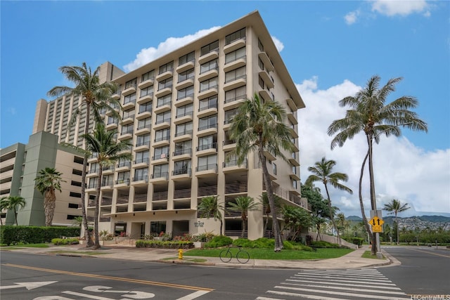 440 Seaside Ave Unit 903, Honolulu, HI 96815 - photo 1