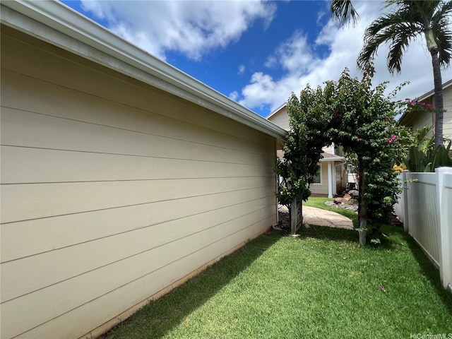91-1035 Kaiko St, Ewa Beach, HI 96706 - view of side of home