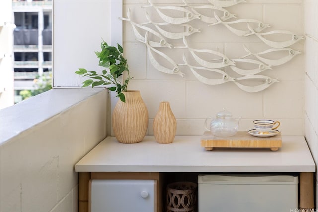2463 Kuhio Ave Unit 1107, Honolulu, HI 96815 - detailed view of refrigerator